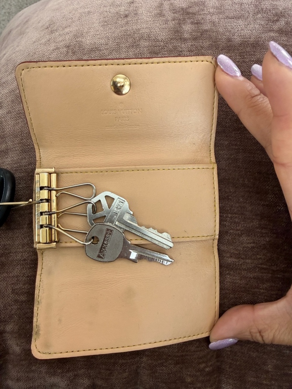 Louis Vuitton White Multicolor Monogram Key Case - Picture 12 of 16
